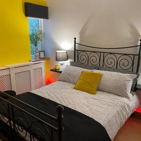 Teach Biddy Rua Townhouse *