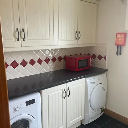 Teach Biddy Rua Townhouse * 던글로